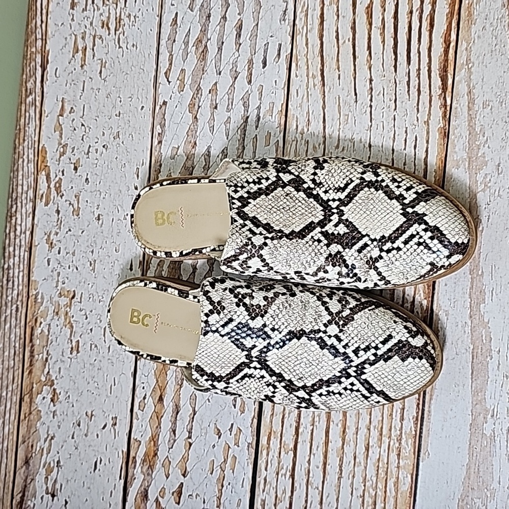 BC Born in California sz 8.5 snake print mules shoes SH274